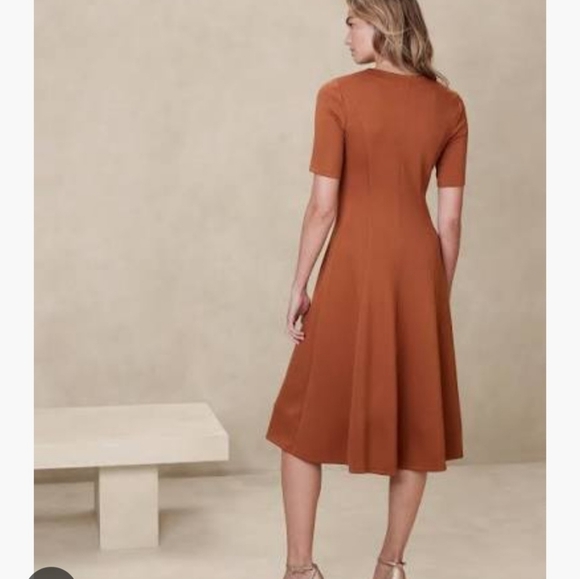 Banana Republic Factory Seamed Soft Touch Scuba Burnt Orange Midi Dress - Picture 2 of 6